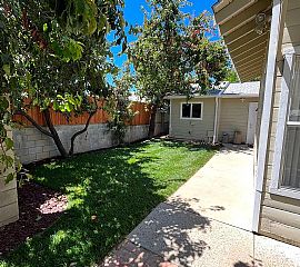 8922 Chimineas Ave, Northridge, Ca 91325 Peaceful House Rent in Northridge, CA (Photo 4 of 12)