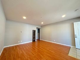 892 Miller Ave, Cupertino, Ca 95014  Comfortable House For Rent in Cupertino, CA (Photo 4 of 10)