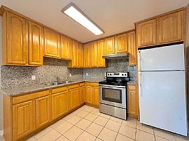 892 Miller Ave, Cupertino, Ca 95014  Comfortable House For Rent in Cupertino, CA (Photo 5 of 10)