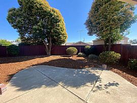 27999 Hesse Dr, Hayward, Ca 94545  House For Rent in Hayward, CA (Photo 2 of 11)