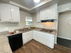 27999 Hesse Dr, Hayward, Ca 94545  House For Rent in Hayward, CA (Photo 9 of 11)