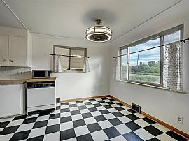 2901 S Golden Rd, Golden, Co 80401  House For Rent in Golden, CO (Photo 5 of 12)