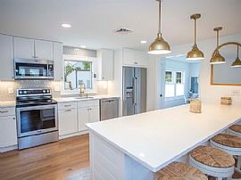 40 Nehantic Trl, Old Saybrook, Ct 06475  Beautifully Furnished  in Old Saybrook, CT (Photo 3 of 10)