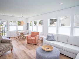 40 Nehantic Trl, Old Saybrook, Ct 06475  Beautifully Furnished  in Old Saybrook, CT (Photo 6 of 10)