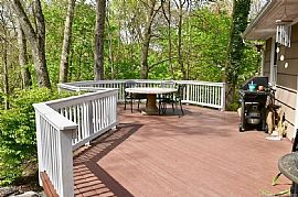 147 Hartswood Rd, Stamford, Ct 06905  Peaceful House For Rent in Stamford, CT (Photo 3 of 6)