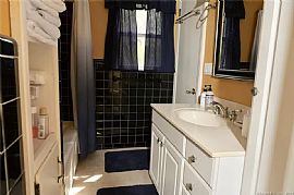 147 Hartswood Rd, Stamford, Ct 06905  Peaceful House For Rent in Stamford, CT (Photo 5 of 6)