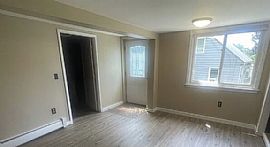 5 Elizabeth Rd, Portland, Ct 06480  House For Rent in Portland, CT (Photo 3 of 9)