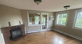 5 Elizabeth Rd, Portland, Ct 06480  House For Rent in Portland, CT (Photo 6 of 9)