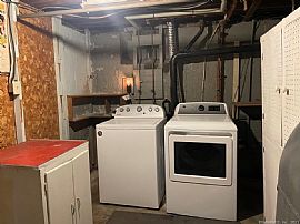 124 Mountain View Rd, Southington, Ct 06489   Unique House Rent in Southington, CT (Photo 11 of 12)