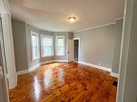 43 Sherman St, Hartford, Ct 06105 in Hartford, CT (Photo 6 of 10)