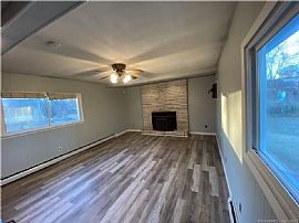 19 Pequot Ave, Enfield, Ct 06082 in Enfield, CT (Photo 6 of 10)