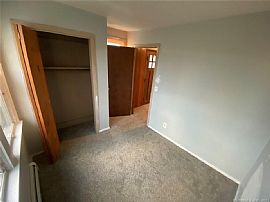 19 Pequot Ave, Enfield, Ct 06082 in Enfield, CT (Photo 7 of 10)