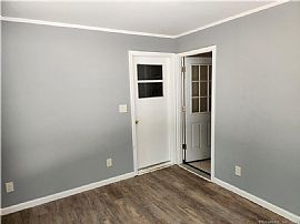 35 Sylvan St, Avon, Ct 06001  Comfortable House For Rent in Avon, CT (Photo 12 of 12)