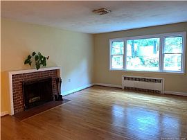 35 Sylvan St, Avon, Ct 06001  Comfortable House For Rent in Avon, CT (Photo 6 of 12)