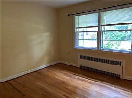 35 Sylvan St, Avon, Ct 06001  Comfortable House For Rent in Avon, CT (Photo 8 of 12)