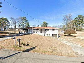 1714 Greenbriar Dr, Fultondale, Al 35068 in Fultondale, AL
