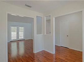 1061 Valley View Ct, Mobile, Al 36695 in Mobile, AL (Photo 3 of 11)