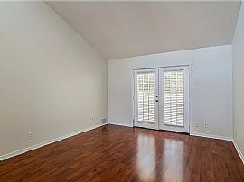 1061 Valley View Ct, Mobile, Al 36695 in Mobile, AL (Photo 4 of 11)