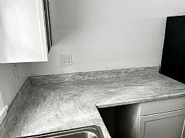 137 W Woodland Rd, Florence, Al 35630 in Florence, AL (Photo 4 of 11)