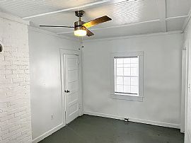 137 W Woodland Rd, Florence, Al 35630 in Florence, AL (Photo 5 of 11)