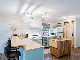 27203 Park Dr, Orange Beach, Al 36561 in Orange Beach, AL (Photo 2 of 12)