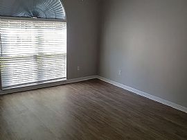 202 Bougainvillea Cir, Dothan, Al 36301 in Dothan, AL (Photo 6 of 10)