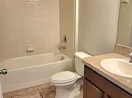 10016 Newminster Loop, Ruskin, Fl 33573  House For Rent in Ruskin, FL (Photo 10 of 12)