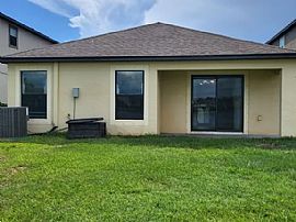 10016 Newminster Loop, Ruskin, Fl 33573  House For Rent in Ruskin, FL (Photo 2 of 12)