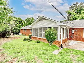 300 Long Forest Cir, Anderson, Sc 29625 For Rent in Anderson, SC (Photo 2 of 12)