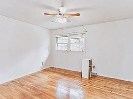 300 Long Forest Cir, Anderson, Sc 29625 For Rent in Anderson, SC (Photo 9 of 12)