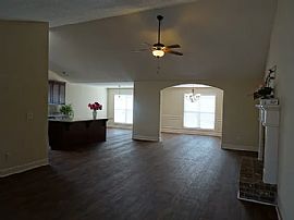 2125 Savannah Dr, Jefferson, Ga 30549  Glorious House For Rent in Jefferson, GA (Photo 3 of 10)