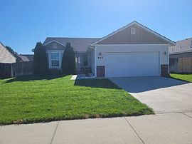 410 Bridgeport Ave, Caldwell, Id 83605  Adorable House For Rent in Caldwell, ID