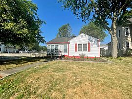 1009 S Center St, Terre Haute, in 47807  Available House Rent in Terre Haute, IN