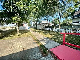 1009 S Center St, Terre Haute, in 47807  Available House Rent in Terre Haute, IN (Photo 3 of 10)