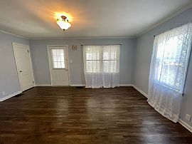 1009 S Center St, Terre Haute, in 47807  Available House Rent in Terre Haute, IN (Photo 5 of 10)