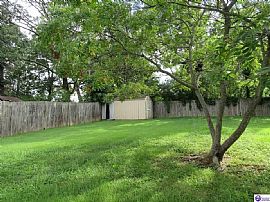 696 Cottonwood Ct, Radcliff, Ky 40160   Lovely House For Rent in Radcliff, KY (Photo 2 of 8)