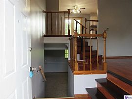 696 Cottonwood Ct, Radcliff, Ky 40160   Lovely House For Rent in Radcliff, KY (Photo 3 of 8)