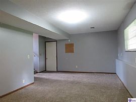 696 Cottonwood Ct, Radcliff, Ky 40160   Lovely House For Rent in Radcliff, KY (Photo 7 of 8)