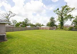 4318 Dean St, Lake Charles, La 70605  Available For Rent in Lake Charles, LA (Photo 3 of 10)