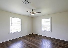 4318 Dean St, Lake Charles, La 70605  Available For Rent in Lake Charles, LA (Photo 8 of 10)