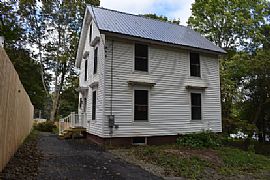 42 Winter Street, Bangor, Me 04401  House For Rent in Bangor, ME