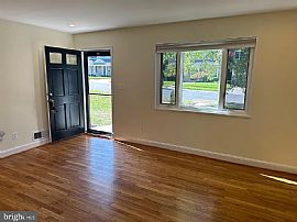 4211 Brookfield Dr, Kensington, Md 20895 in Kensington, MD (Photo 6 of 10)