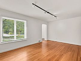 408 Ethan Allen Ave, Takoma Park, Md 20912 in Takoma Park, MD (Photo 3 of 10)