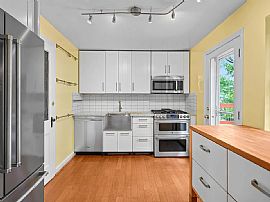 408 Ethan Allen Ave, Takoma Park, Md 20912 in Takoma Park, MD (Photo 6 of 10)