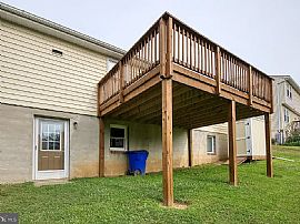 218 Wintergreen Ln, Brunswick, Md 21716 in Brunswick, MD (Photo 3 of 10)