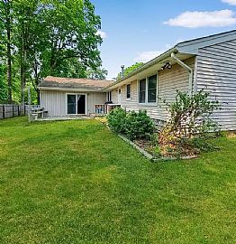 4910 Harwich Way, Waldorf, Md 20601 in Waldorf, MD