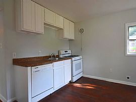 6946 Emerson St, Hyattsville, Md 20784 in Hyattsville, MD (Photo 4 of 11)