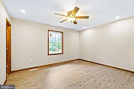 194 Hilltop Rd, Elkton, Md 21921  Home For Rent in Elkton, MD (Photo 9 of 11)