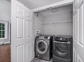 4 Granison Rd, Weston, Ma 02493  House For Rent in Weston, MA (Photo 4 of 12)