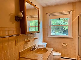 32 Brittany Rd, Springfield, Ma 01151  House For Rent in Springfield, MA (Photo 8 of 12)